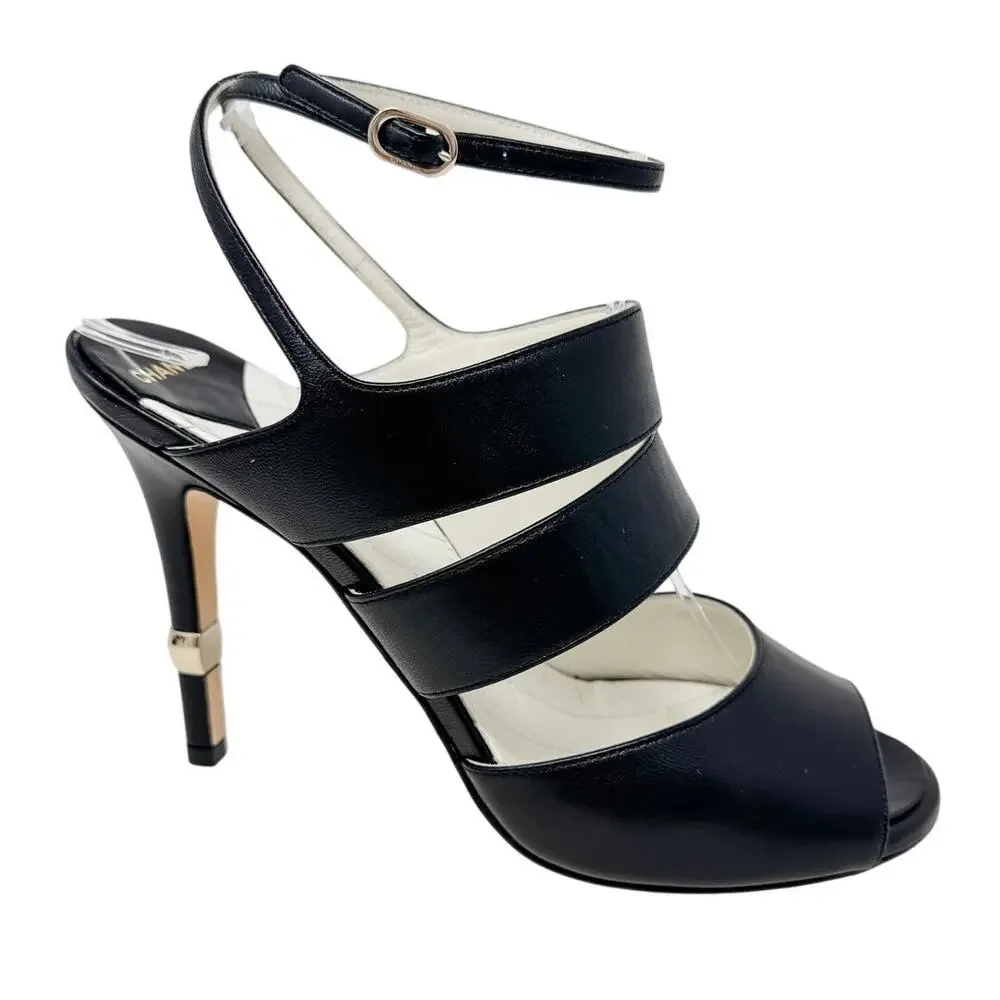Chanel Cruise 2019 CC Logo Caged Leather Ankle Strap Heel Sandals size 38C US7